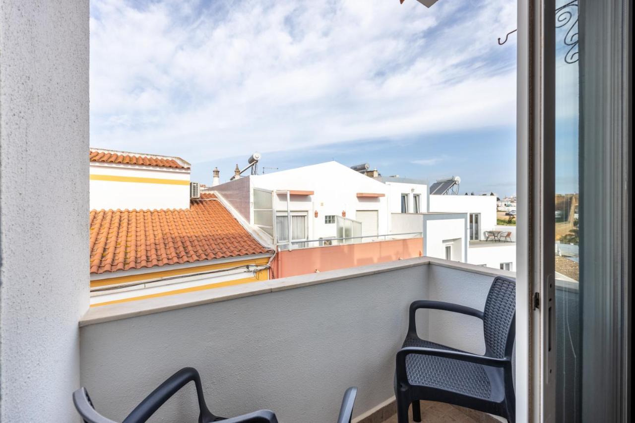לאגוּ‏ש 3 Marias Guest House B&B מראה חיצוני תמונה